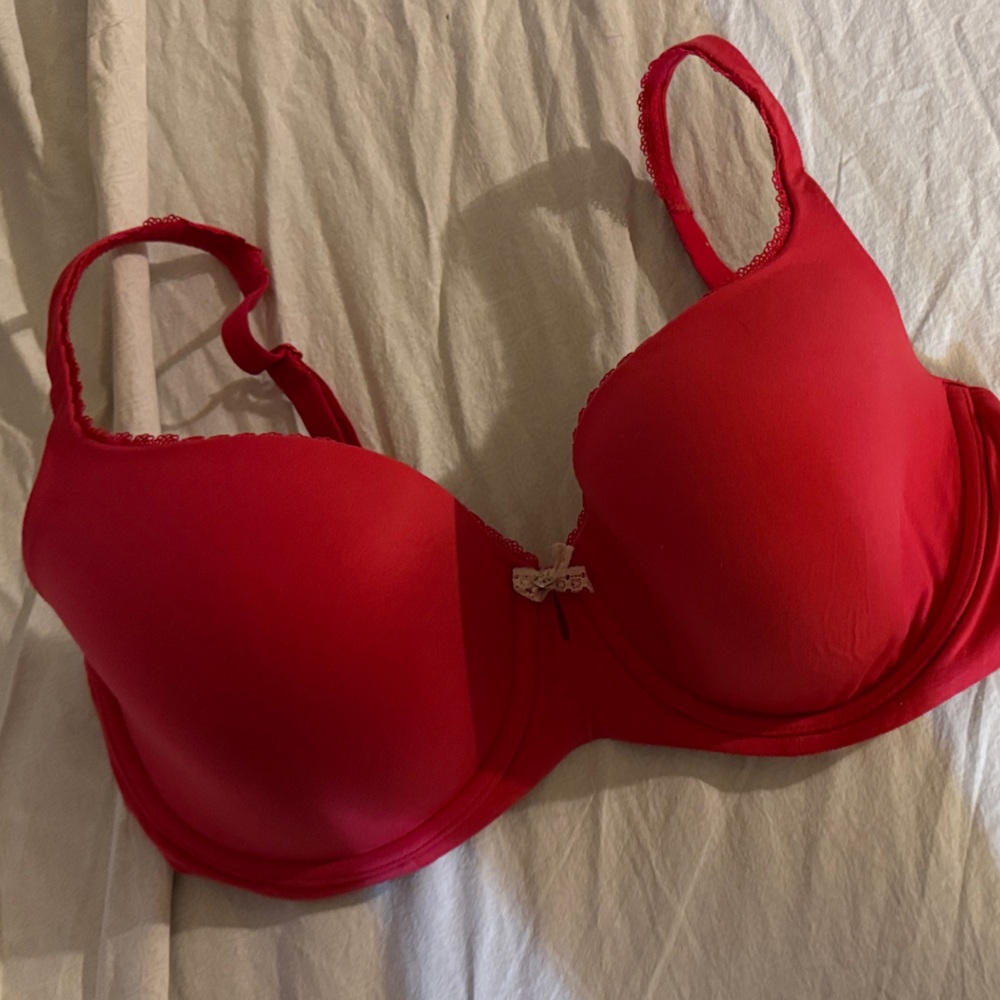 Victoria’s Secret T-Shirt Lightly Lined Demi Bra